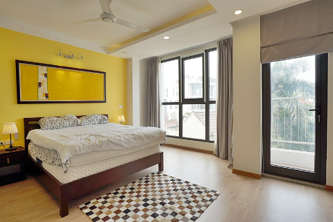 Beautiful & spacious 4 bedroom apartment for rent in To Ngoc Van, Tay Ho