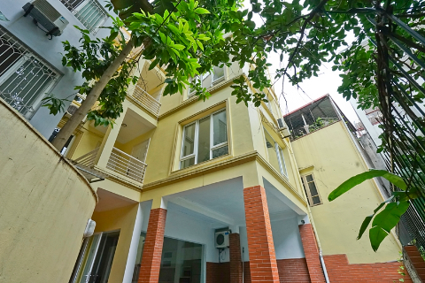 Swimming pool villa for lease with 5 bedrooms in Tay Ho, nearby pagoda