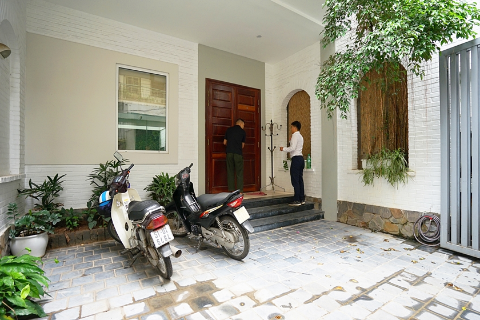 Charming 4 bedroom house with swimming pool and courtyard for rent in Tay Ho