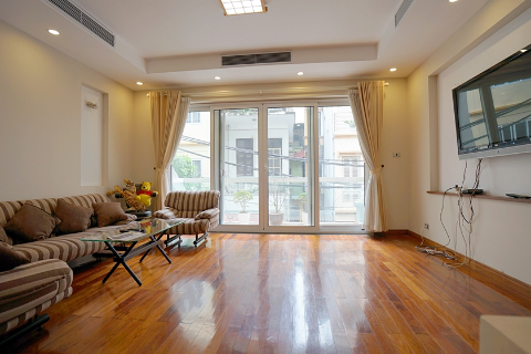 Charming 4 bedroom house with swimming pool and courtyard for rent in Tay Ho