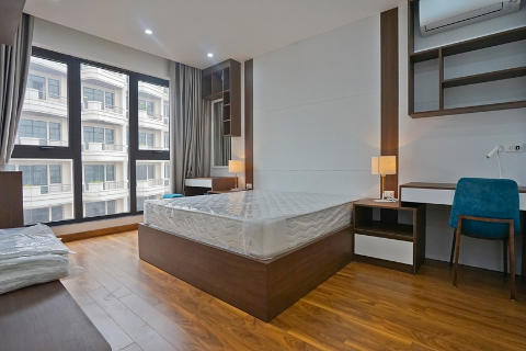 Spacious 3 bedroom apartment on the top floor for rent on Tay Ho street