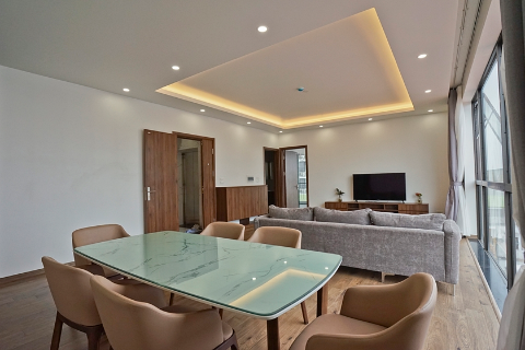 Beautiful and bright 3 bedroom apartment for rent in Dang Thai Mai, Tay Ho