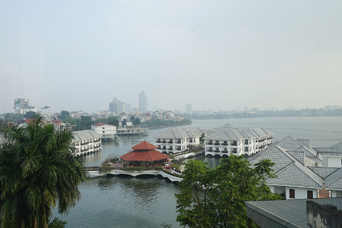 Lake view and bright 2 bedroom apartment on Tu Hoa street, Tay Ho