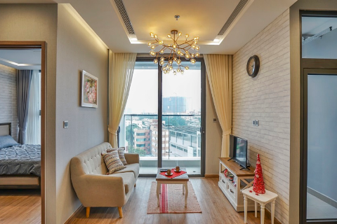 Luxury One bedroom apartment for rent in Vinhomes Metropolis, Lieu Giai