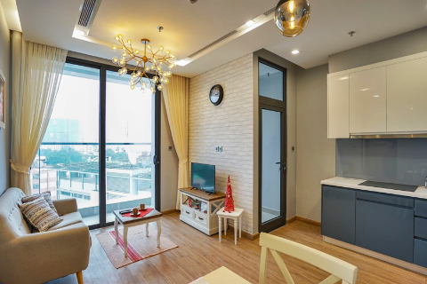 Luxury One bedroom apartment for rent in Vinhomes Metropolis, Lieu Giai