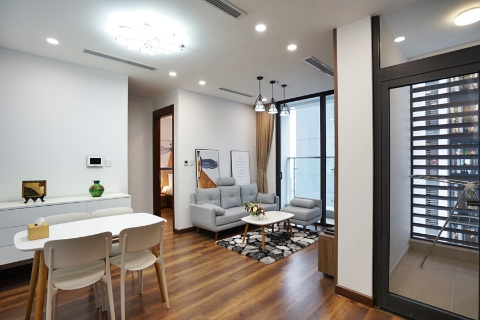 Bright & modern 1 bedroom apartment for rent in Vinhomes Metropolis, Ba Dinh