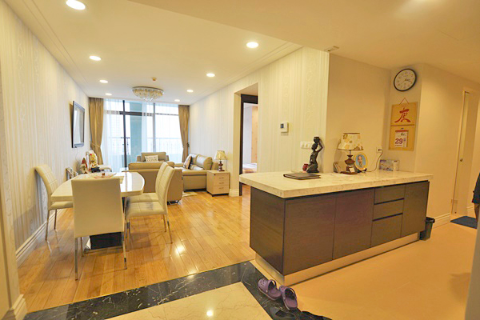 Apartment with 2 bedrooms for rent in Hoang Thanh Tower, Mai Hac De str, Hai Ba Trung