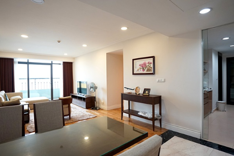 Modern and spectacular 2 bedroom apartment for rent in Hoang Thanh tower, Hanoi