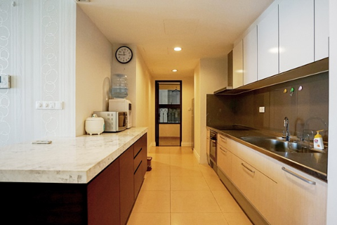 Beautiful 2 bedroom apartment to rent in Hoang Thanh Tower, Hai Ba Trung, Hanoi