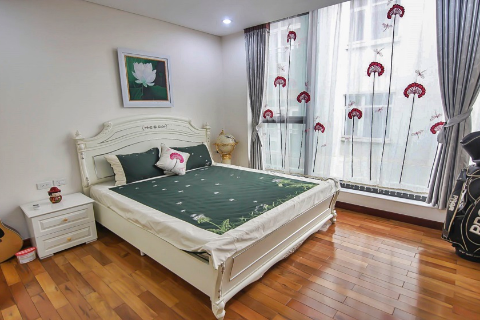 Cozy 2 bedroom apartment with bright windows for rent in Kim Ma, Ba Dinh