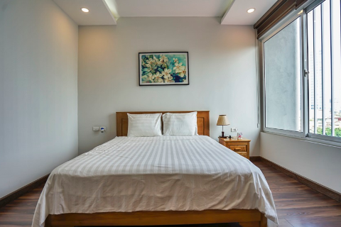 Huge 1 bedroom apartment with lake views for rent on Kim Ma, Ba Dinh, Hanoi