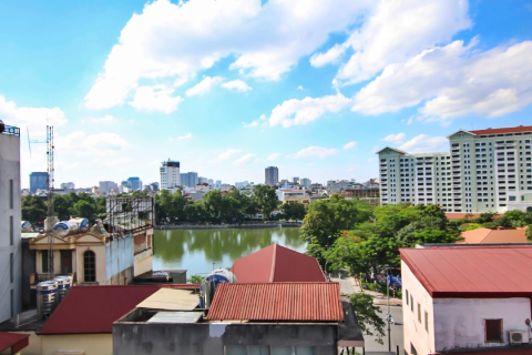 For rent lovely 1 bedroom apartment  in Ba Dinh district