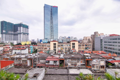 Apartment with a  huge Balcony  for rent on Kim Ma Thuong street, Ba Dinh, Hanoi