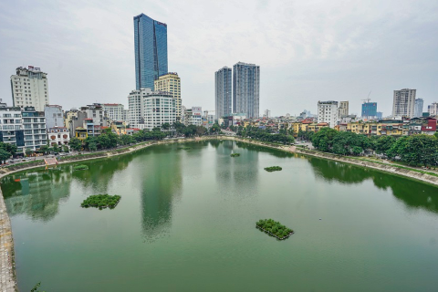 Lake view and spacious one bedroom apartment for rent in Ba Dinh, Ha Noi