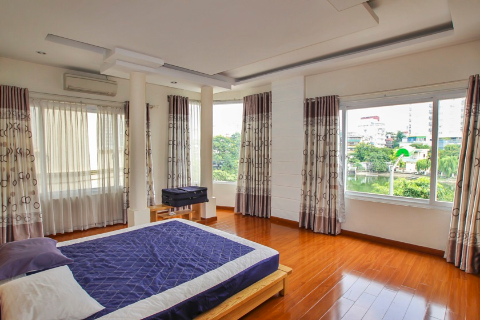 Lake view apartment with 2 bedroom for rent in Truc bach, Ba Dinh, Hanoi