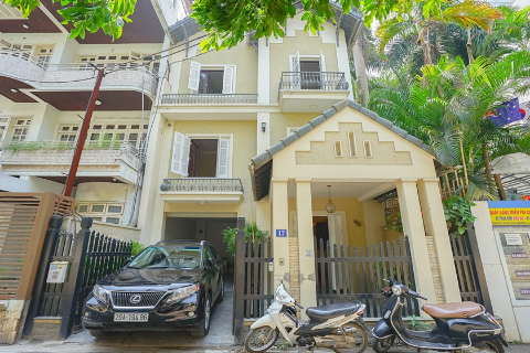 Good quality 4 bedroom house with garden and garage for rent in Tay Ho