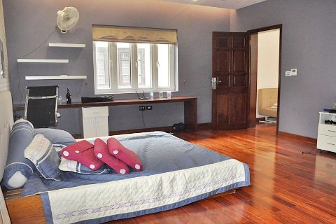 Villa for rent in Ciputra Hanoi with 5 bedrooms, near Unis