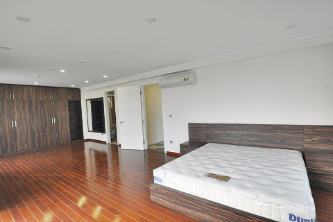 Amazing 4 bedrooms apartment for lease in Ciputra, Hanoi.