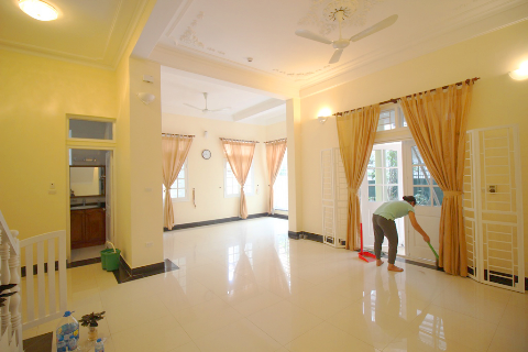 Stunning house for rent in Tay Ho with 5 bedrooms, courtyard, car access