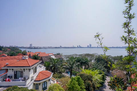 Beautiful lake view one bedroom for rent on Quang Khanh str, Tay Ho district