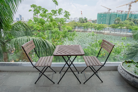 Gorgeous and lake view 3 bedroom apartment for rent on Quang Khanh street, Tay Ho