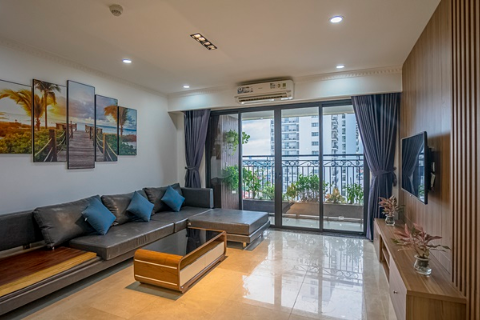 Spacious 03 bedrooms apartment in Tay Ho- D'le Roi soleil