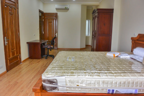 Spacious 1 bedroom apartment with lake view for rent in Ba Dinh