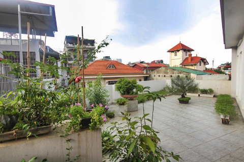 Charming 2 bedroom apartment for rent on Doi Can , Ba Dinh, Hanoi