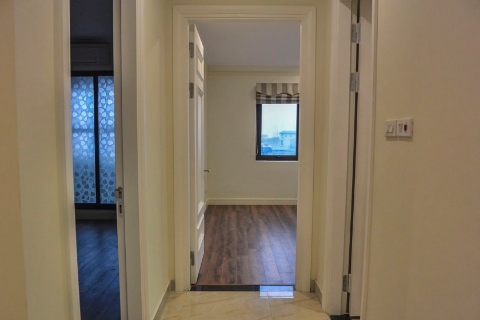 For rent brightly 4 bedroom apartment in Doi Can, Ba Dinh