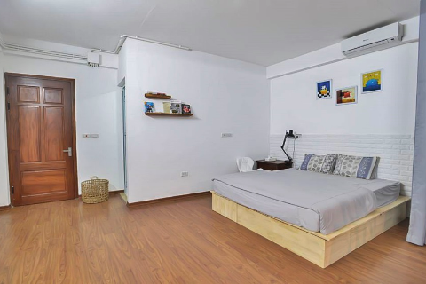 Sunlight studio in the Centre for rent in Ba Dinh, Hanoi