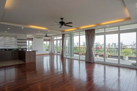 Spacious 4 bedroom apartment with a large balcony for rent in Tay Ho