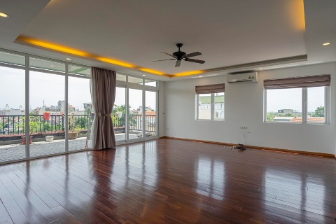 Spacious 4 bedroom apartment with a large balcony for rent in Tay Ho