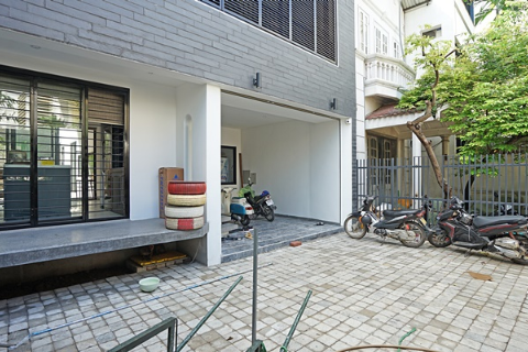 Modern 4 bedroom House for rent in Long Bien, near French International School