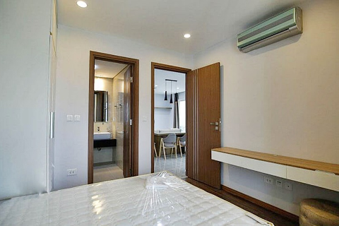 2 Bedroom Apartment of Modern and Contemporary Style for Rent in L3 tower, Ciputra Hanoi