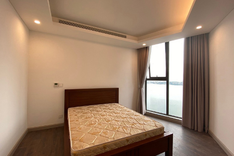 Sun Grand City- Lake view 04 bedrooms apartment for rent