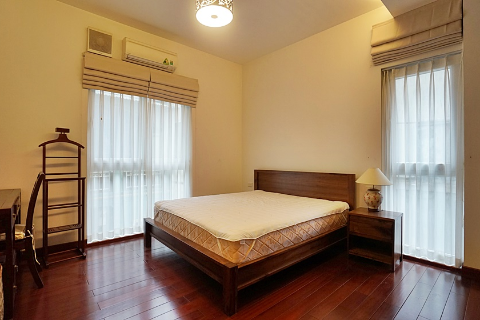 Lake view 2 bedroom apartment for rent in Au Co, Tay Ho