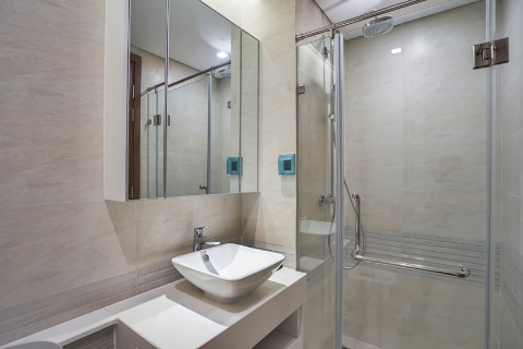 High-quality-standard 2 bedroom apartment for rent in Vinhomes Metropolis, Ba Dinh, Hanoi