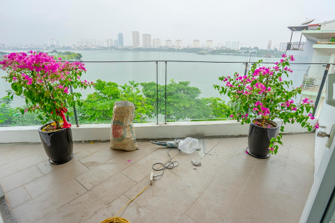 Stunning and lake view 3 bedroom apartment for rent on To Ngoc Van street, Tay Ho