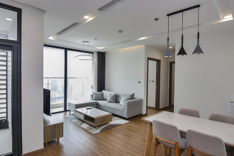 High Floor 2 Bedroom Apartment for rent in Vinhomes Metropolis, Lieu Giai, Ba Dinh