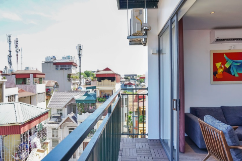 Bright 1 bedroom in Hoang Hoa Tham, Ba Dinh District.