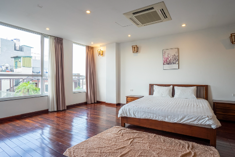 Charming 3 bedroom apartment for rent on Tay Ho street, nearby Somerset West Point Hanoi