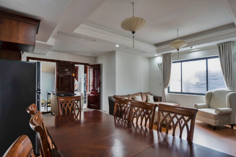 Beautifully decorated 2 bedroom apartment for rent in Truc Bach, Ba Dinh