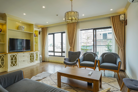 Spacious and pretty 1 bedroom apartment for rent on Tay Ho street, Hanoi