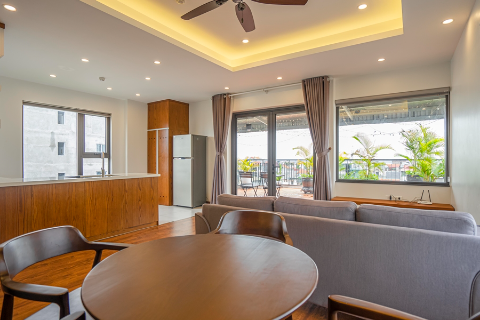 Lake view 1 bedroom apartment with 2 huge balconies for rent in Tay Ho dist., Hanoi