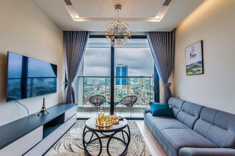 Luxury 2 bedroom  apartment for rent in Vinhomes Metropolis, Hanoi