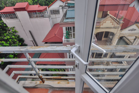 Good price 2 bedroom apartment for rent near Botanical garden, Ba Dinh