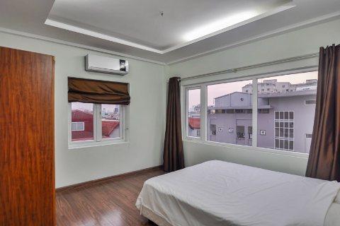 Good price 2 bedroom apartment for rent near Botanical garden, Ba Dinh