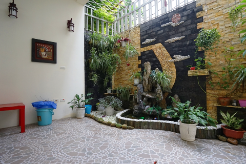 4 bedroom house with courtyard and terrace for rent in Tay Ho, Hanoi