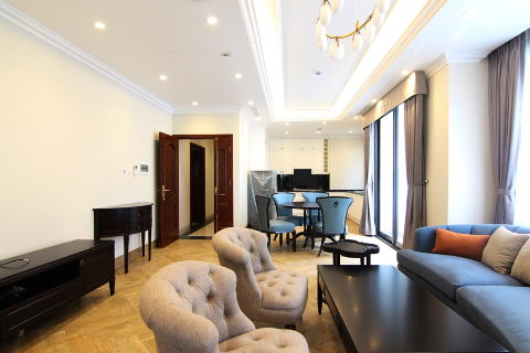 Spacious one bedroom apartment for rent in Lang Yen Phu, nearby Hanoi Club