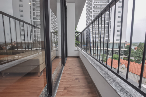 Good quality 4 bedroom apartment for rent in Tay Ho, close to Somerset West Point Hanoi